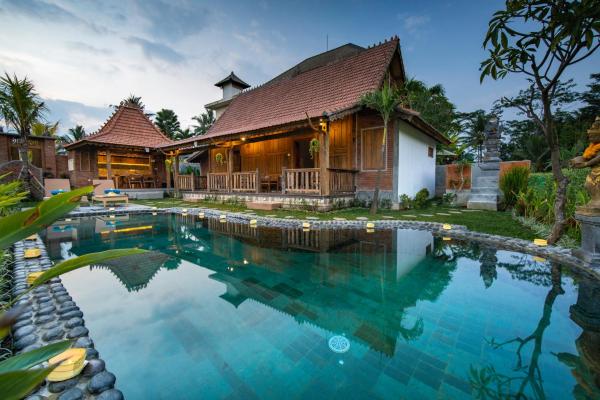 Nanang Antique Ubud Villa