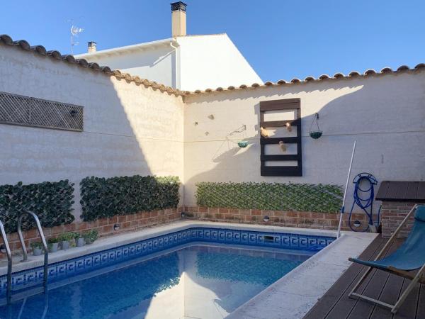 House with 4 Bedrooms in Mota Del Cuervo, with Wonderful City View, Private Pool And Enclosed Garden