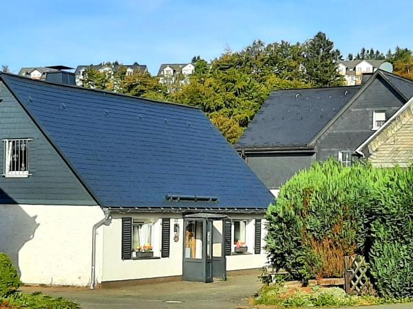 Villa SKYLO, Забронировать Вилла Отели Rothaar Mountains с парковкой, Парковка