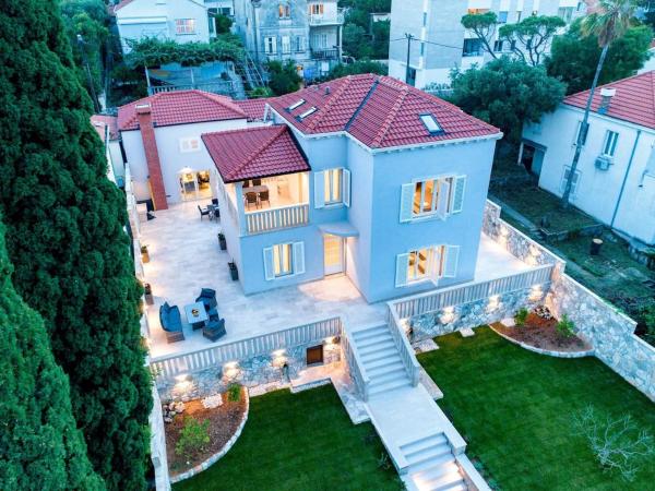 Villa with 5 bedrooms in Dubrovnik with private pool furnished terrace and WiFi 