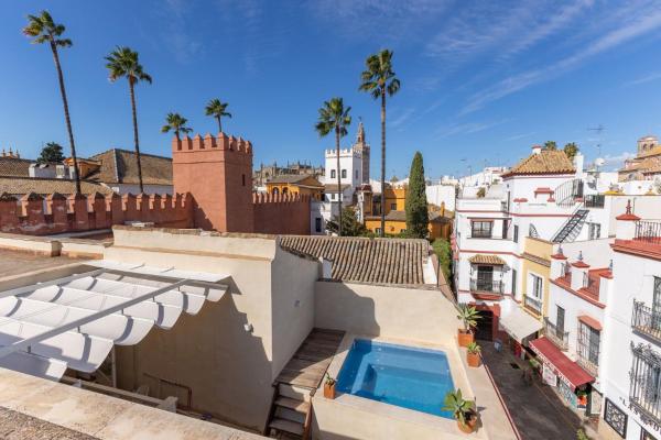 Alcazar Pool Villa by Valcambre, Забронировать Вилла Старый город Севилья, рядом с Парк Марии Луизы