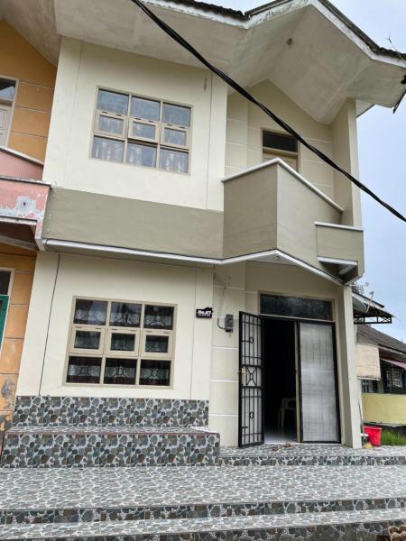 Villa Bukit Indah, Забронировать Вилла Коттеджи Берастаги, Коттедж