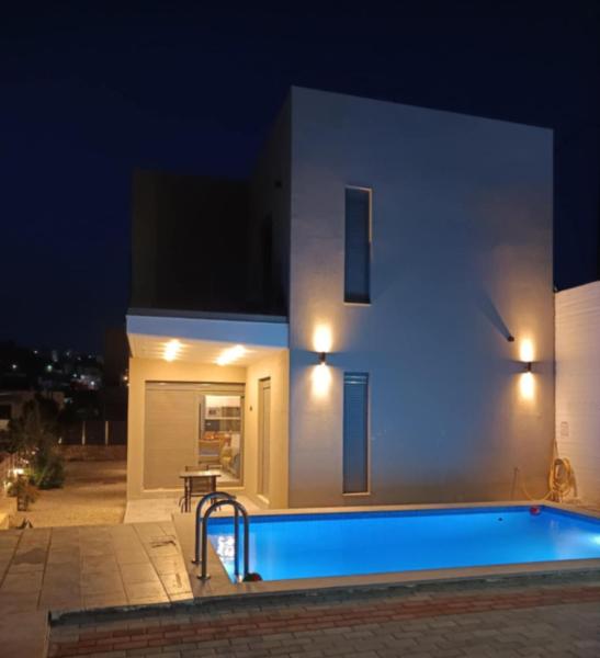 Villa Miron, Забронировать Вилла Коттеджи Камиларион, Коттедж