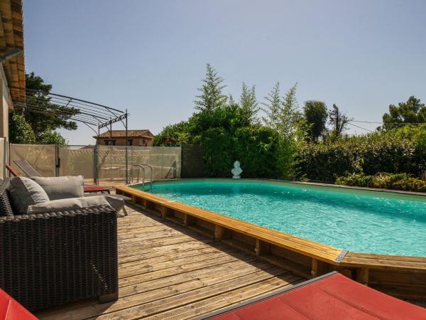 Lush Villa in Ramatuelle France with Private Pool Сен-Тропе