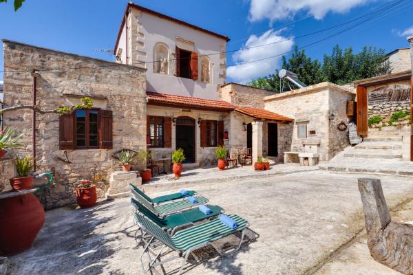 Villa Vereniki Heated Pool
