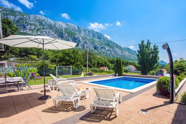 Apartment Villa Antony, Забронировать Апартаменты/квартира Гата Dalmatian Zagora