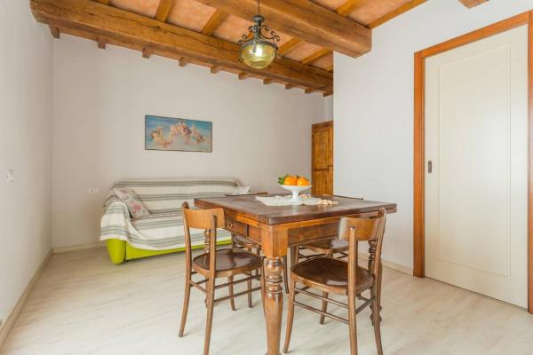 Villa Costanzi - Breezy Terrace On The Cucco