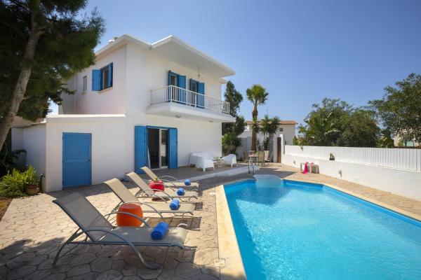Villa Serene, Забронировать Вилла Отели Айия-Напа с бассейном, Бассейн