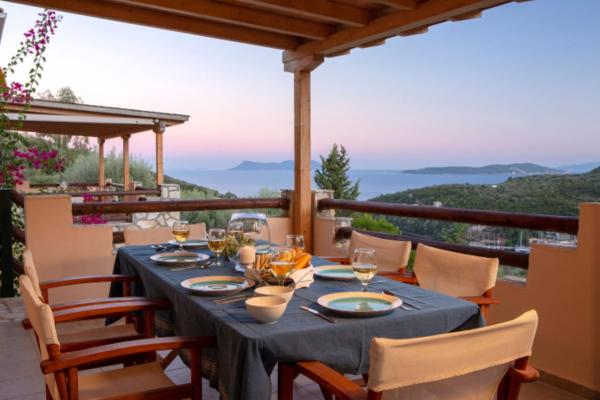 Villa Giancarlo - Lovely Villa with Stone and Wood Elements in Sivota Bay, Забронировать Вилла Виллы периферии Ионических островов, Вилла