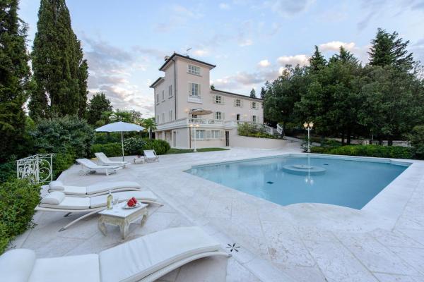 Villa Rinaldi, Забронировать Вилла СПА-отели Монтеспертоли, SPA-услуги