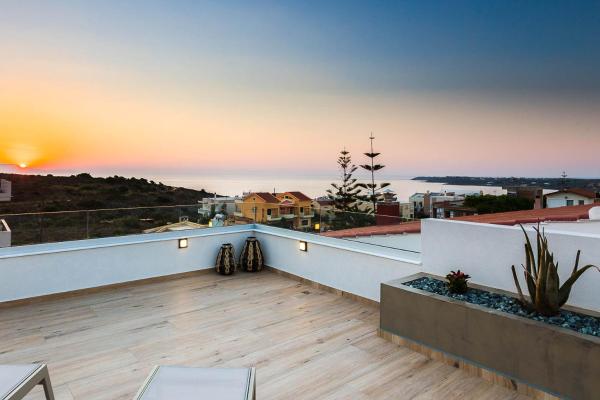 Villa Amelia I Free 8 seater mini van & pool