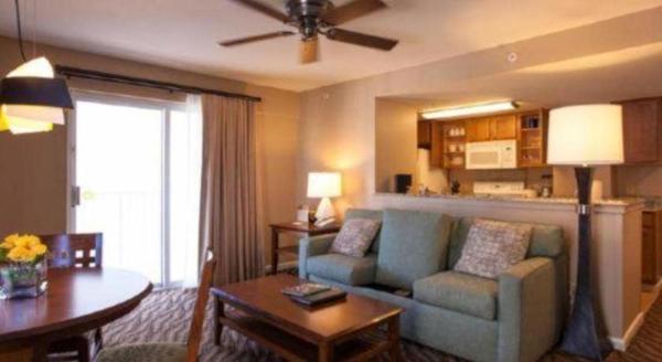 Club Wyndham at Waikiki Beach Walk