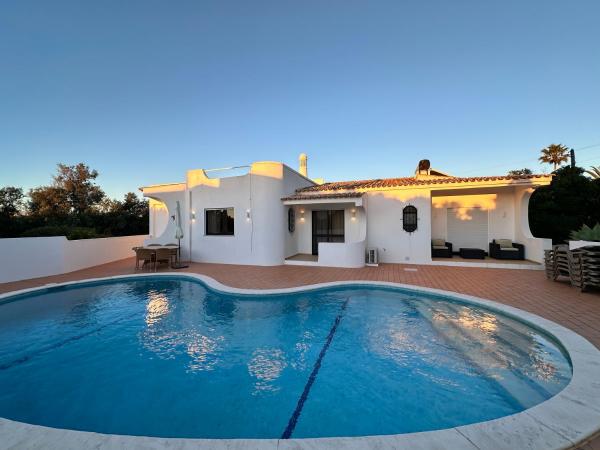 Villa Tara Christina, Забронировать Вилла Карвоэйру Барловенто