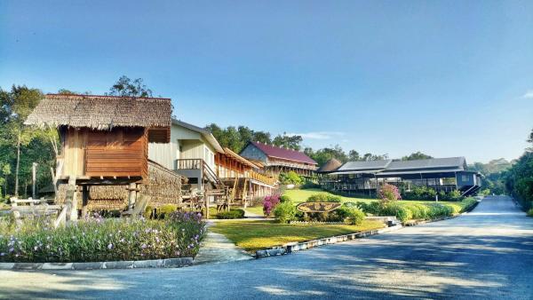 Borneo Tribal Village, Забронировать Лодж Кампонг Асом-Сингай штат Саравак