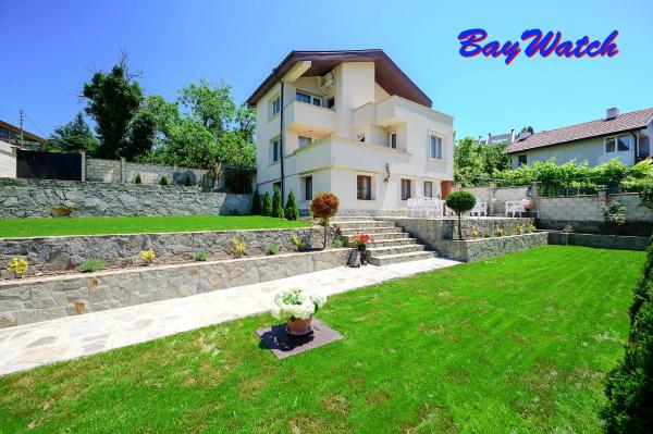Villa Baywatch, Забронировать Вилла Отели Побережья Варны с парковкой, Парковка