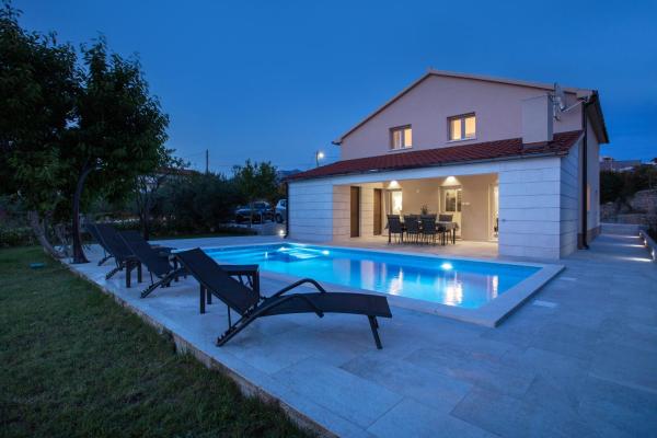 Villa Fig, Забронировать Вилла Отели Сплита с бассейном, Бассейн