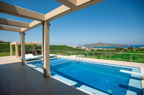 Luxury 6-Bedroom Villa With Private Pool- Villa Prigipessa, Забронировать Вилла Отели Ханья с парковкой, Парковка