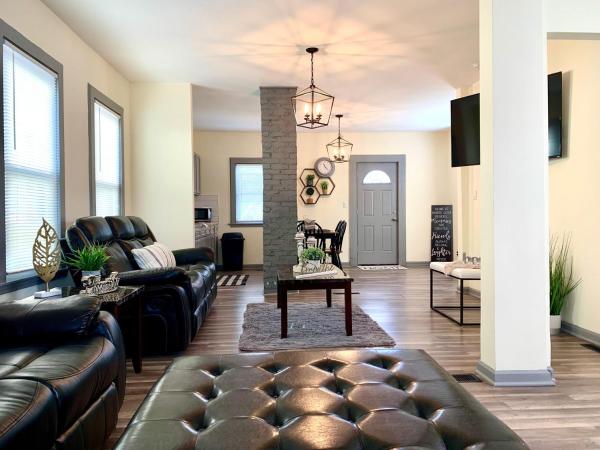 Cozy 3BR 1BA Short drive to Niagara Falls, Забронировать Отель Ниагара Фолс Буффало