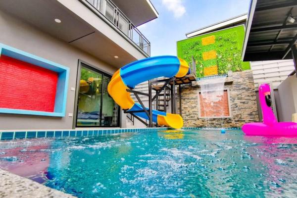 Lounge in Loft HuaHin Pool Villa บ้านพักในหัวหิน, Забронировать Вилла Ban Wang Bot Прачуапкхирикхан