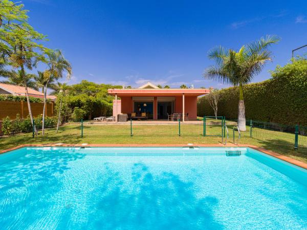 Maspalomas Golf Villa Private Heated Pool-no stairs, Забронировать Вилла Маспаломас Гран-Канария Юг