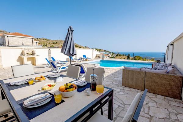 Luxury Villa Layla with private pool near Dubrovnik, Забронировать Вилла Виллы Иваница, Вилла