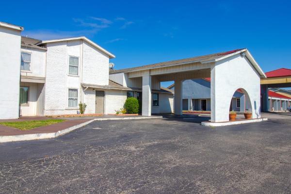 Studio 6-Oklahoma City, OK - Airport