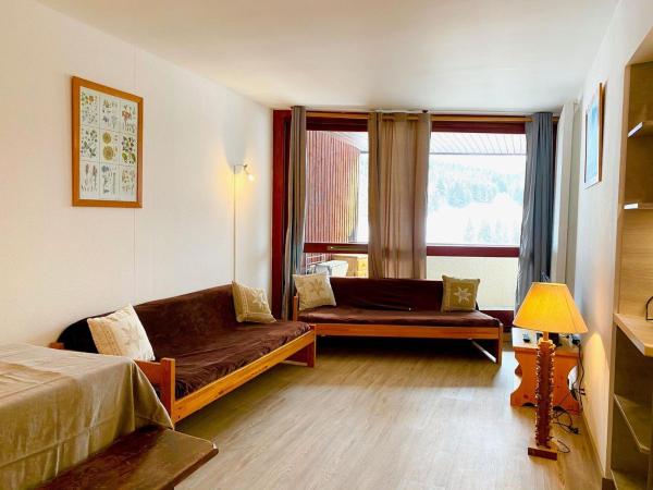 Appartement au pied des pistes avec balcon, idéal pour familles - FR-1-515-6