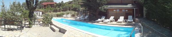 Zeus-Village οικισμός φινλανδικών chalet με πισίνες & γυμναστήριο, Забронировать Шале Отели Центральной Эллады с бассейном, Бассейн