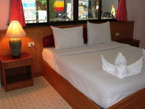 Full Moon Guesthouse