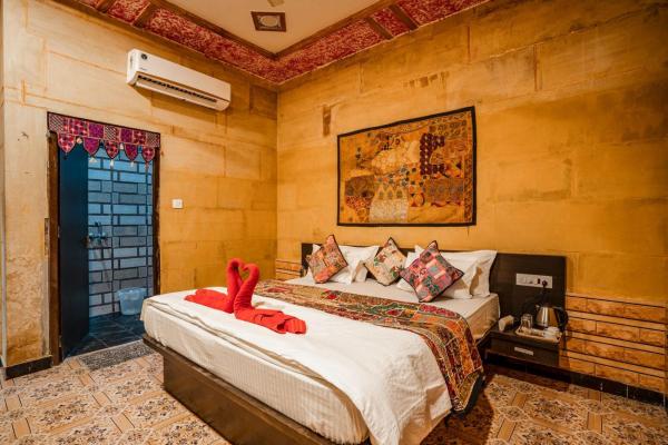 Hotel Toffu safari, Забронировать Отель Отели Джайсалмер 3 звезды, 3*
