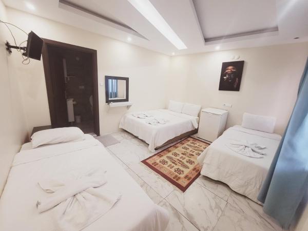 Ozturk Hotel