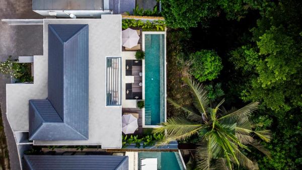 Villa Oiseau Paradis by BaliSuperHost, Забронировать Вилла Отели провинции Бали с парковкой, Парковка