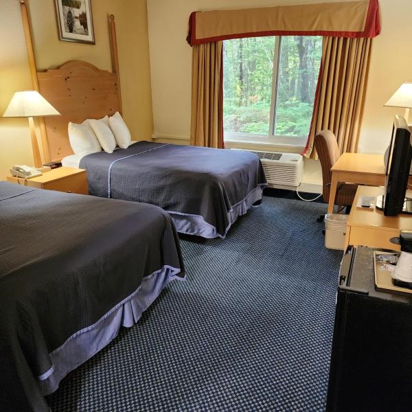 Katahdin Inn & Suites