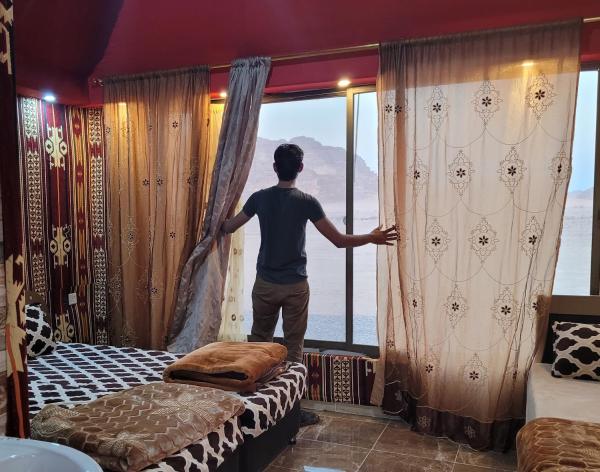Shakria Bedouin Life Camp, Забронировать Шатёр Отели мухафаза Акабы с парковкой, Парковка