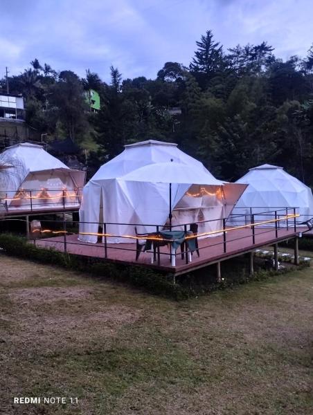 La Quinta Dimensión Glamping, Забронировать Кемпинг Кемпинги и глэмпинги Гуатапе, Кемпинг