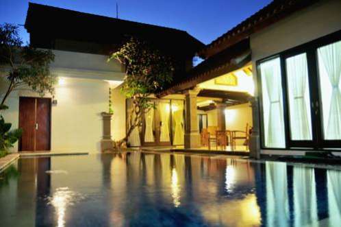 Village Indah Villas