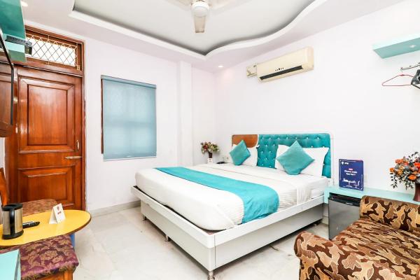 Anoop Hotel