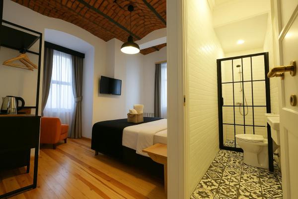 Отель Kamil Bey Suites