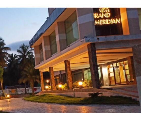GRAND Meridian, Забронировать Отель Pyāpali штат Андхра-Прадеш
