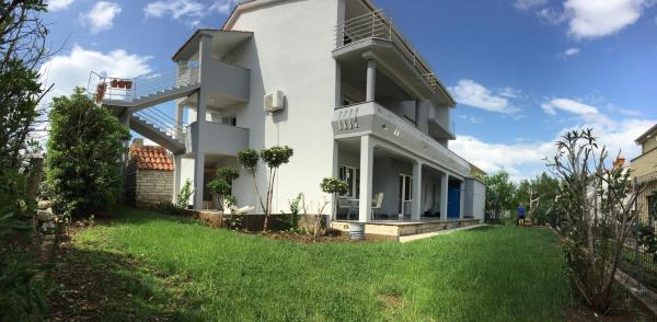 Apartmani Ana