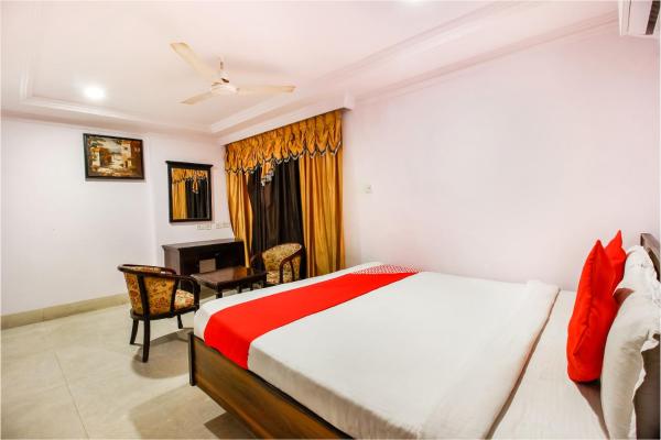 Collection O 36047 Hotel Srinivasa Residency
