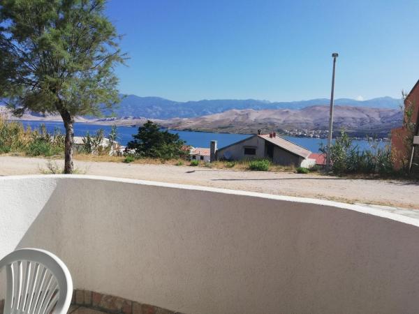 Sarin - Free Parking and Flat Internet - A1