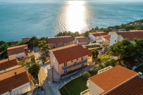 Family-friendly apartments with swimming pool Stanici, Omis - 18676, Забронировать Апартаменты/квартира Отели Станичи с бассейном, Бассейн