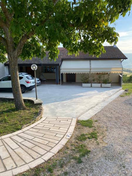 Bed and Breakfast "POGGIO MARANO", Забронировать Отель «постель и завтрак» Сан-Бартоломео-ин-Гальдо Кампания