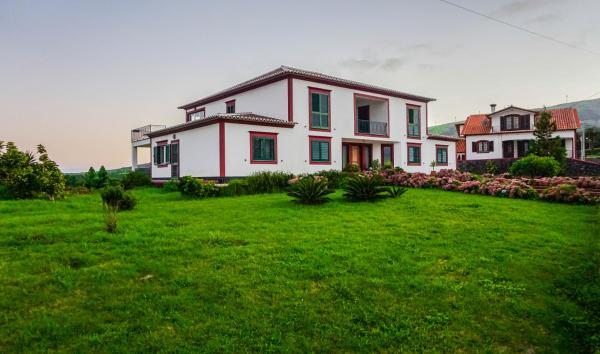 Moradia da Graça Guesthouse, Забронировать Проживание в семье Недорогие отели Прайя-да-Витория, недорогие