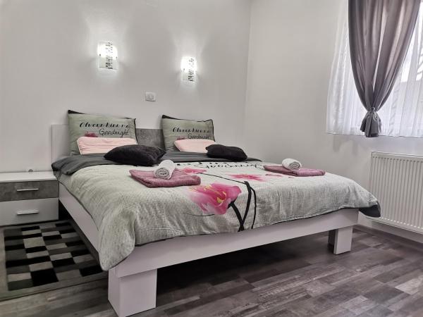 Apartmani "Marina", Забронировать Апартаменты/квартира Оточац Lika Region