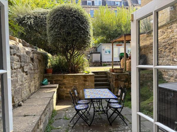 10 Grove St - Bath Holiday Suites