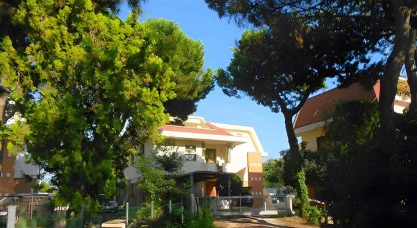Apartments in Rosolina Mare 25012, Забронировать Дом для отпуска Коттеджи Венето, Коттедж