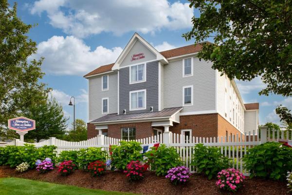 Hampton Inn & Suites - Cape Cod / West Yarmouth