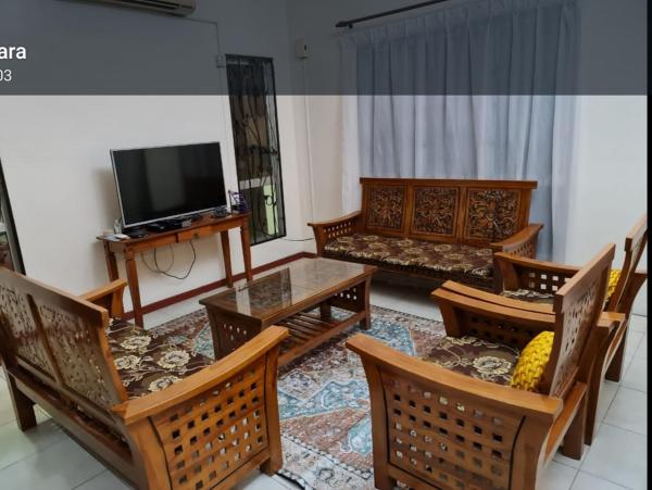 Villa Suria SemiD Homestay Shah Alam, Забронировать Дом для отпуска Коттеджи Шах-Алам, Коттедж